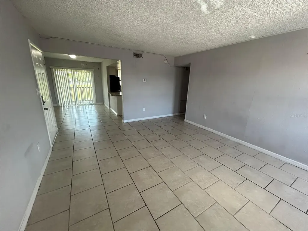 2773 L B Mcleod Road Orlando FL 32805
