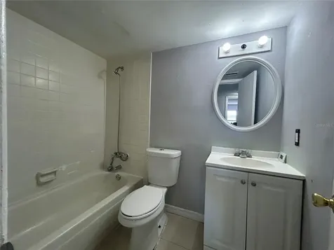 2773 L B Mcleod Road Orlando FL 32805