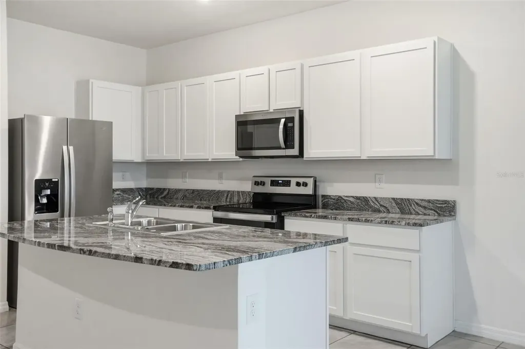 5267 Dragonfly Drive Wildwood FL 34785