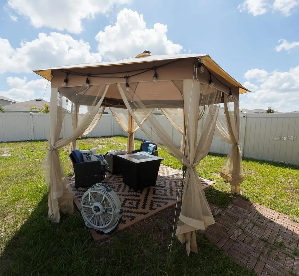 17014 Blister Wing Drive Wimauma FL 33598