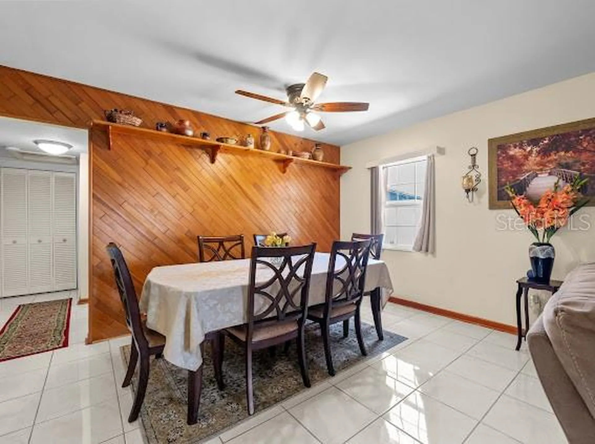 7806 N Gomez Avenue Tampa FL 33614