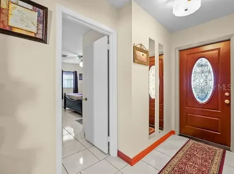 7806 N Gomez Avenue Tampa FL 33614