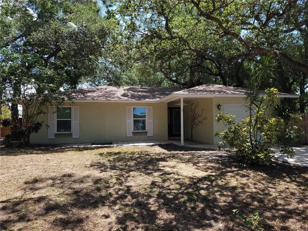 4779 Garcia Avenue Sarasota FL 34233
