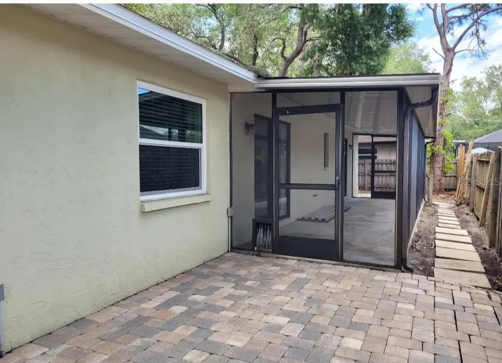 4779 Garcia Avenue Sarasota FL 34233
