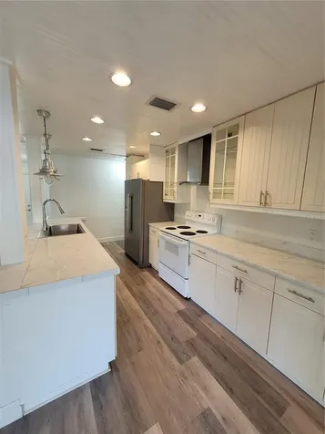 4779 Garcia Avenue Sarasota FL 34233
