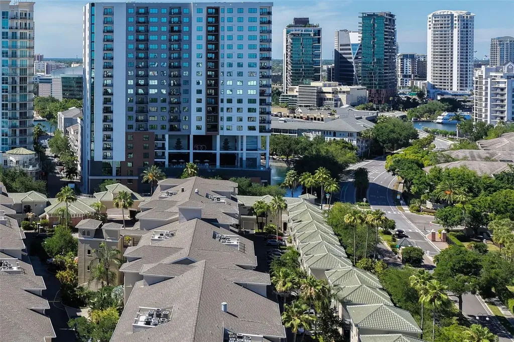 501 Knights Run Avenue Tampa FL 33602