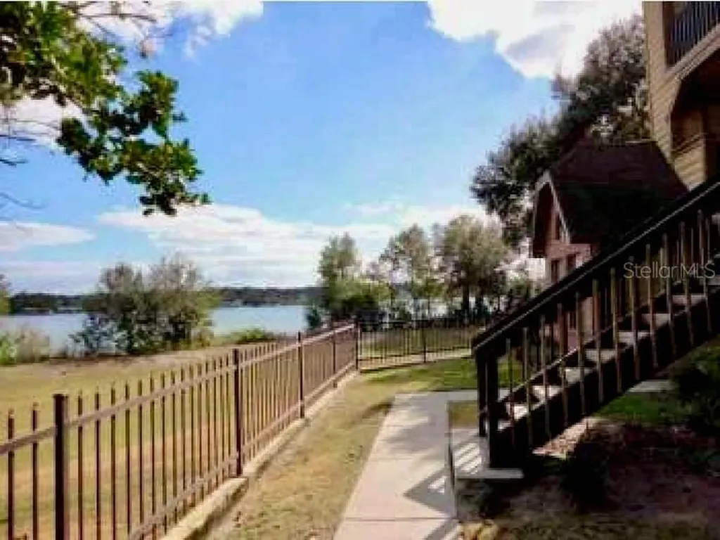 375 Lake Ontario Court Altamonte Springs FL 32701