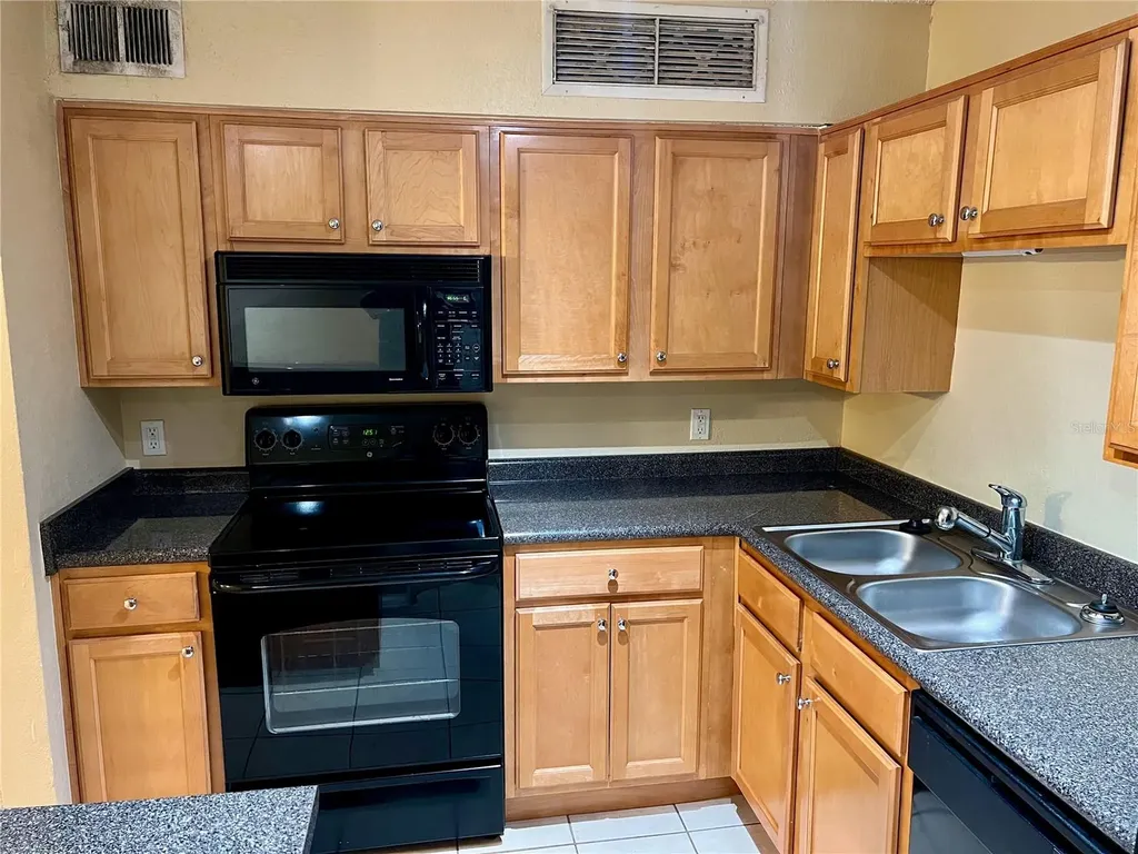 375 Lake Ontario Court Altamonte Springs FL 32701