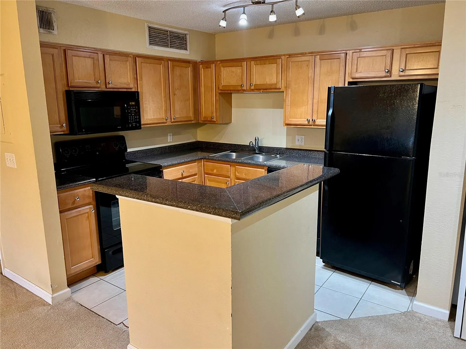 375 Lake Ontario Court Altamonte Springs FL 32701