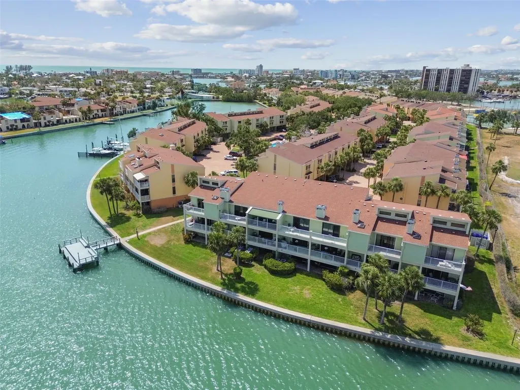 511 Sandy Hook Road Treasure Island FL 33706
