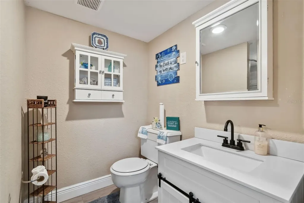 511 Sandy Hook Road Treasure Island FL 33706