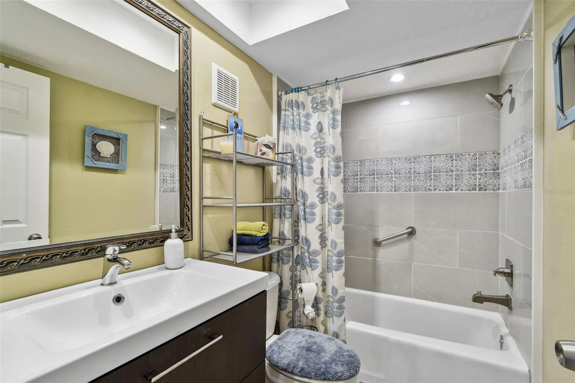 511 Sandy Hook Road Treasure Island FL 33706