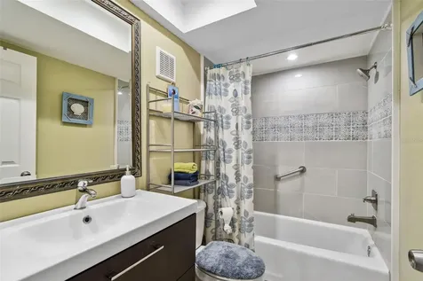 511 Sandy Hook Road Treasure Island FL 33706