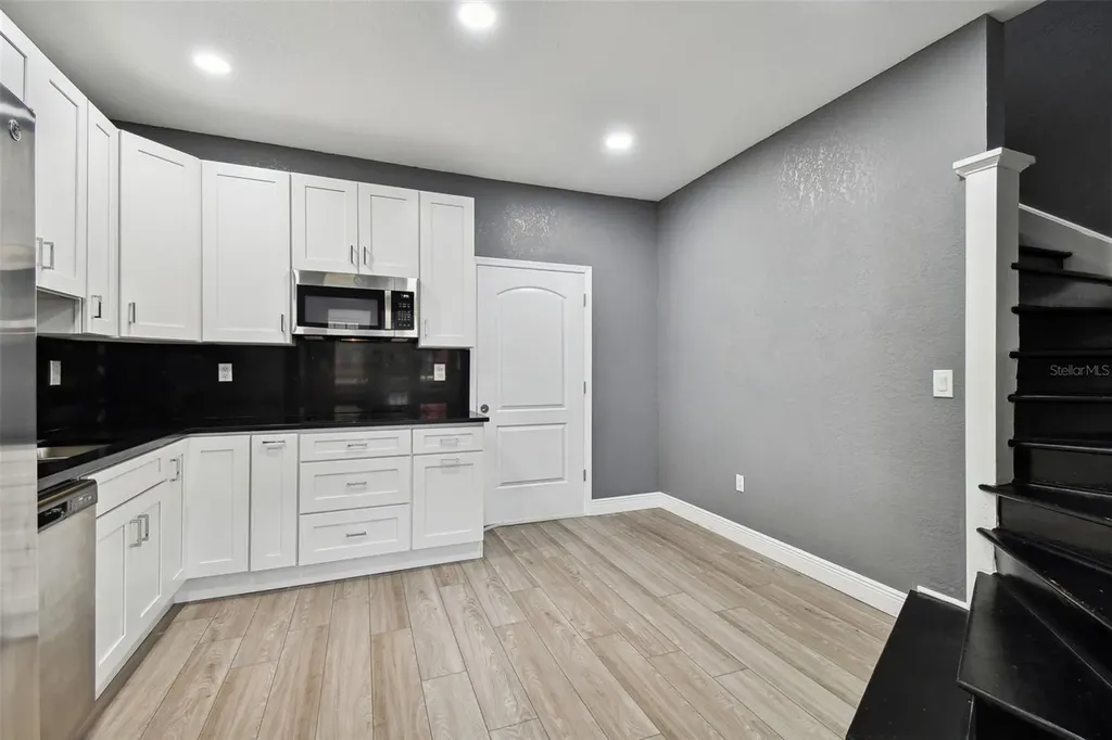 6810 N Navin Avenue Tampa FL 33604