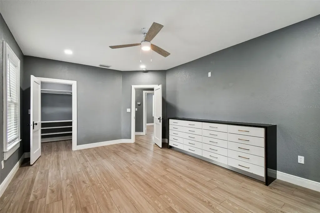 6810 N Navin Avenue Tampa FL 33604