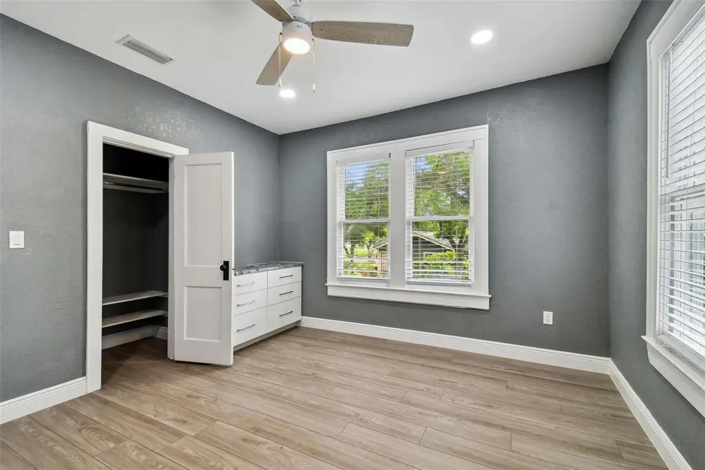 6810 N Navin Avenue Tampa FL 33604