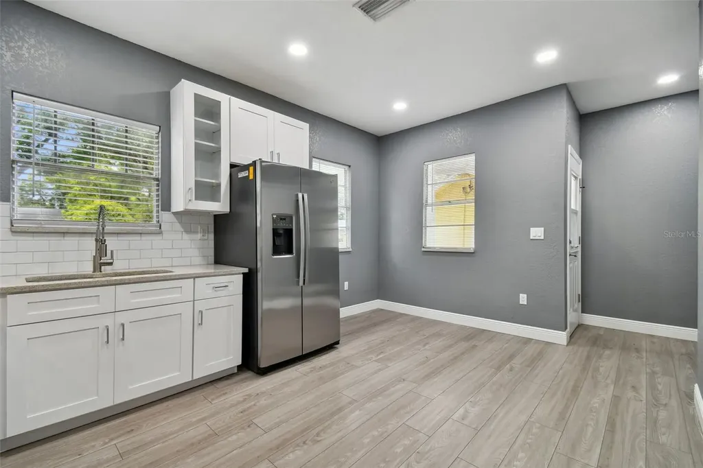 6810 N Navin Avenue Tampa FL 33604