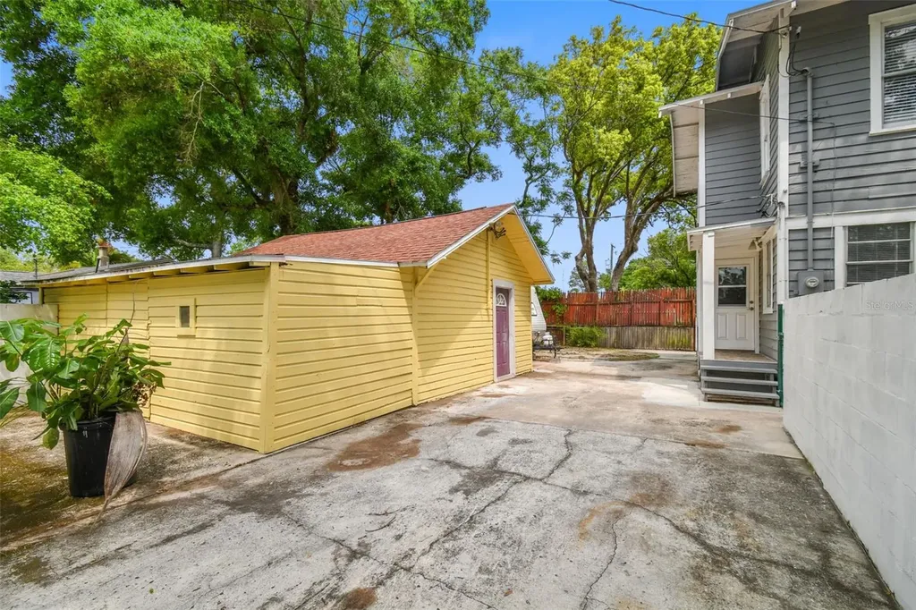 6810 N Navin Avenue Tampa FL 33604
