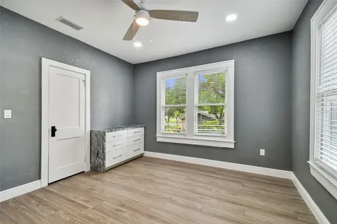 6810 N Navin Avenue Tampa FL 33604