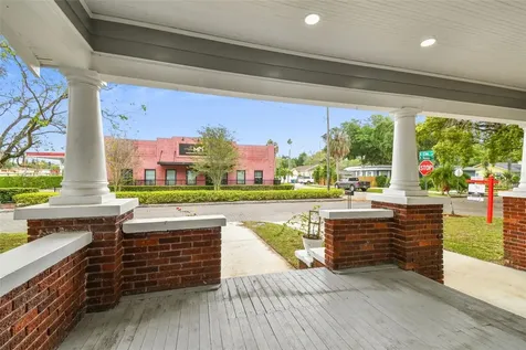 6810 N Navin Avenue Tampa FL 33604