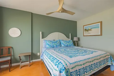 5300 Gulf Drive Holmes Beach FL 34217