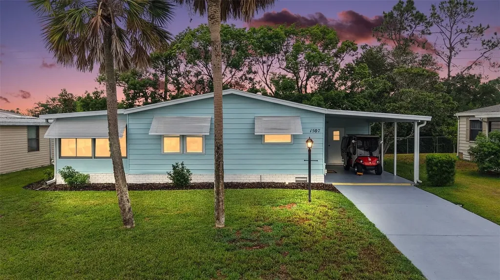 1507 E Schwartz Boulevard The Villages FL 32159