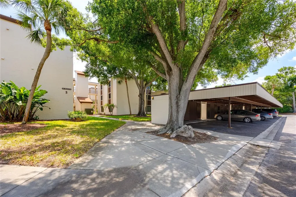 2207 Belleair Road Clearwater FL 33764