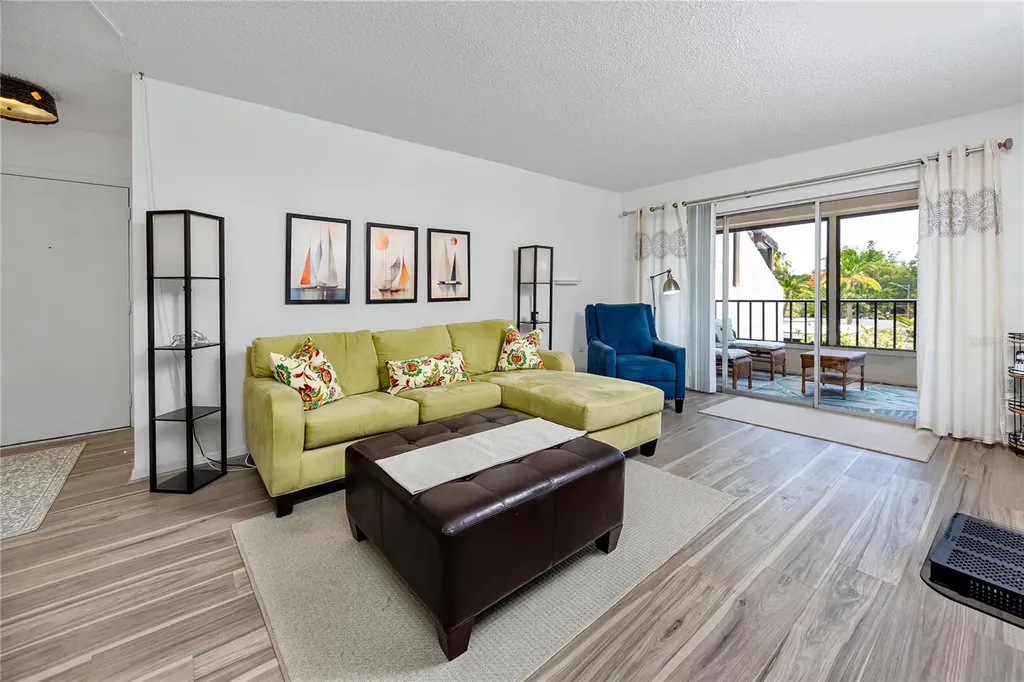 2207 Belleair Road Clearwater FL 33764