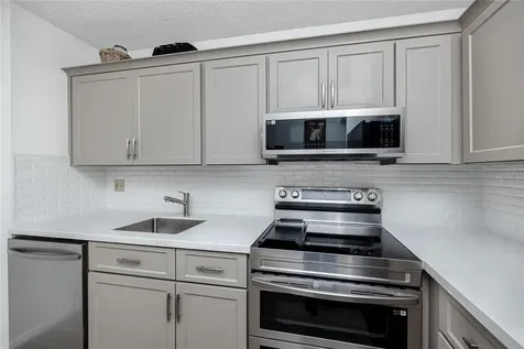 2207 Belleair Road Clearwater FL 33764
