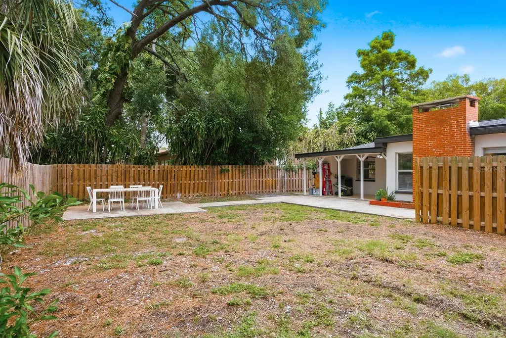 7327 Winchester Drive Tampa FL 33615