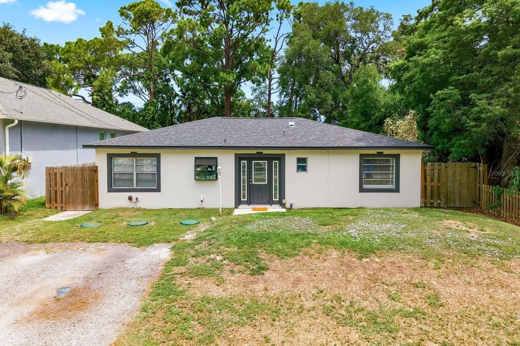 7327 Winchester Drive Tampa FL 33615