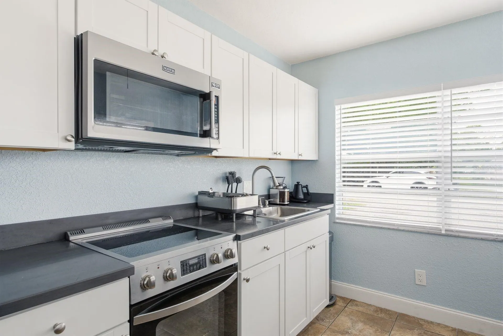 7327 Winchester Drive Tampa FL 33615