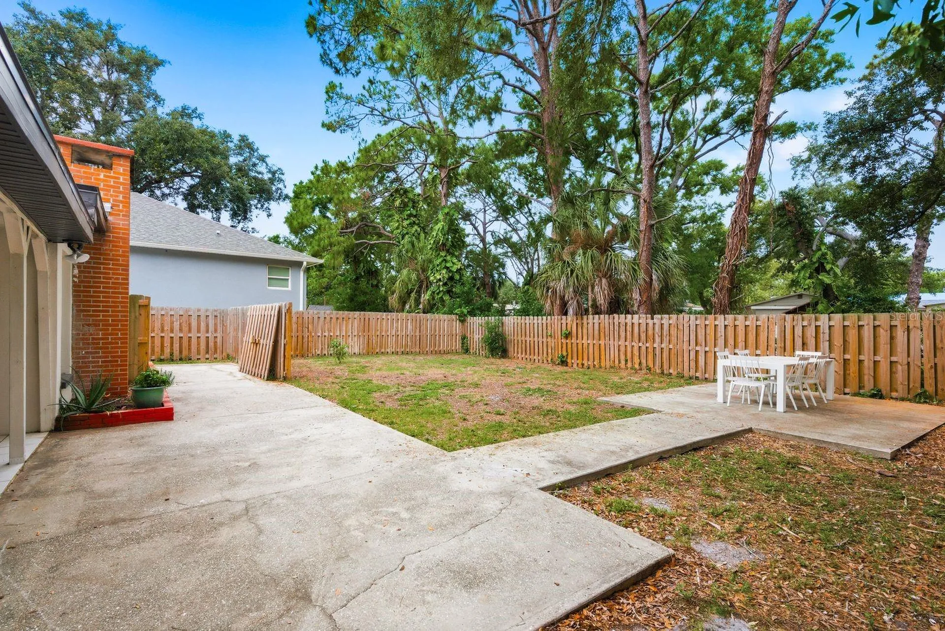 7327 Winchester Drive Tampa FL 33615