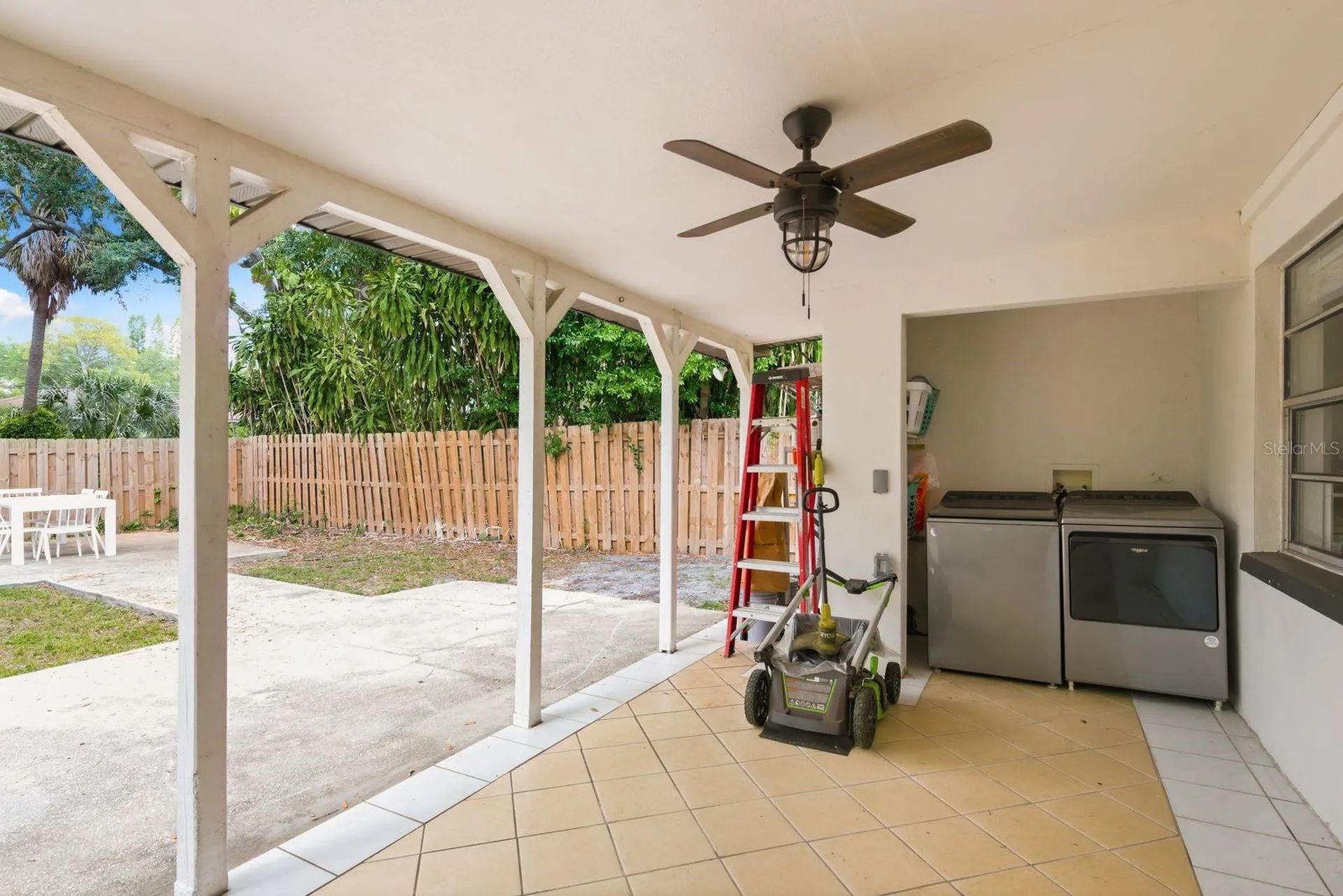 7327 Winchester Drive Tampa FL 33615