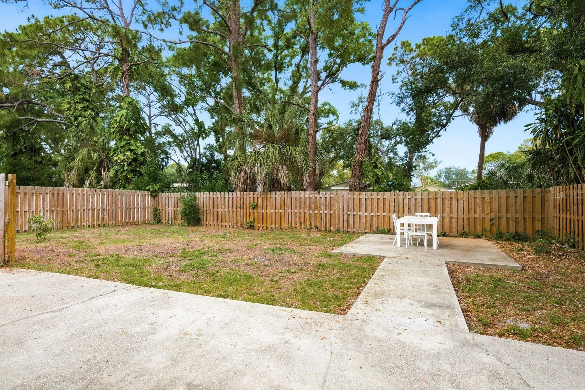 7327 Winchester Drive Tampa FL 33615