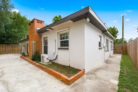 7327 Winchester Drive Tampa FL 33615
