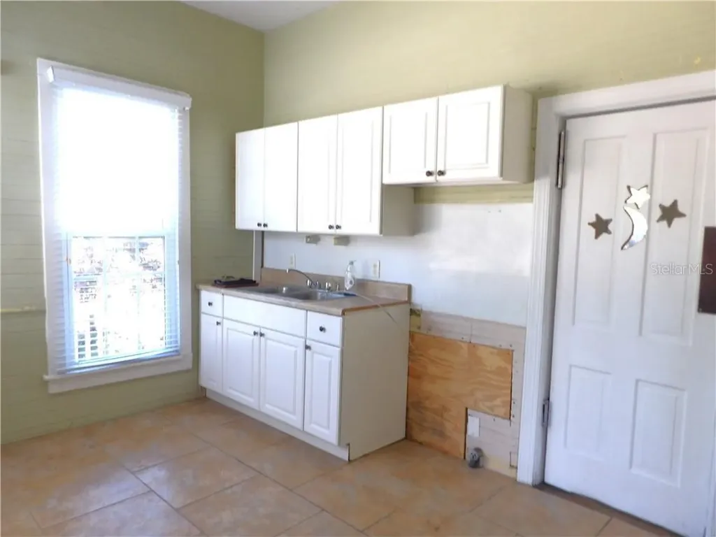 401 Tompkins Street Inverness FL 34450