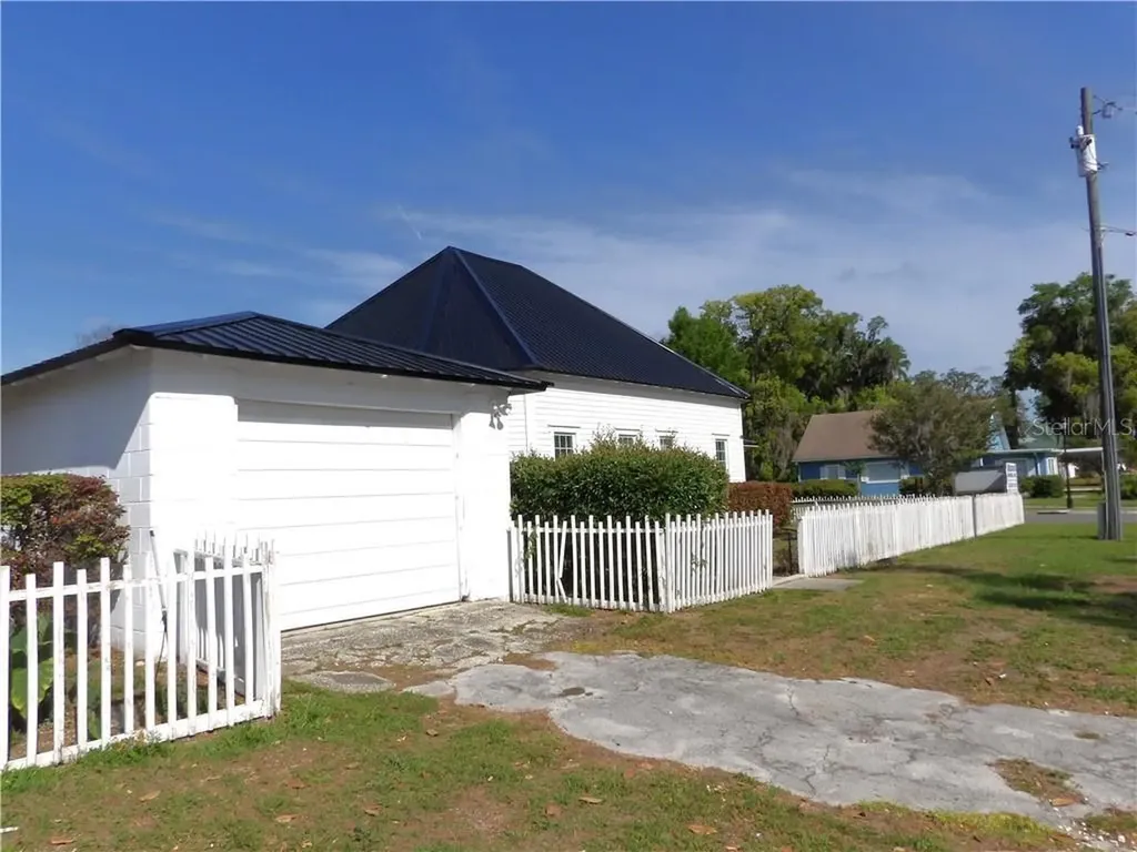 401 Tompkins Street Inverness FL 34450