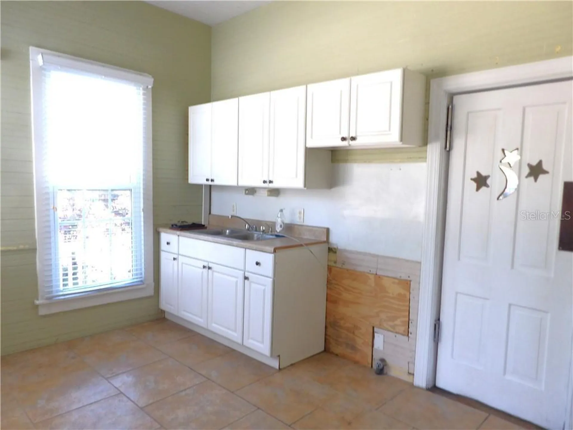 401 Tompkins Street Inverness FL 34450