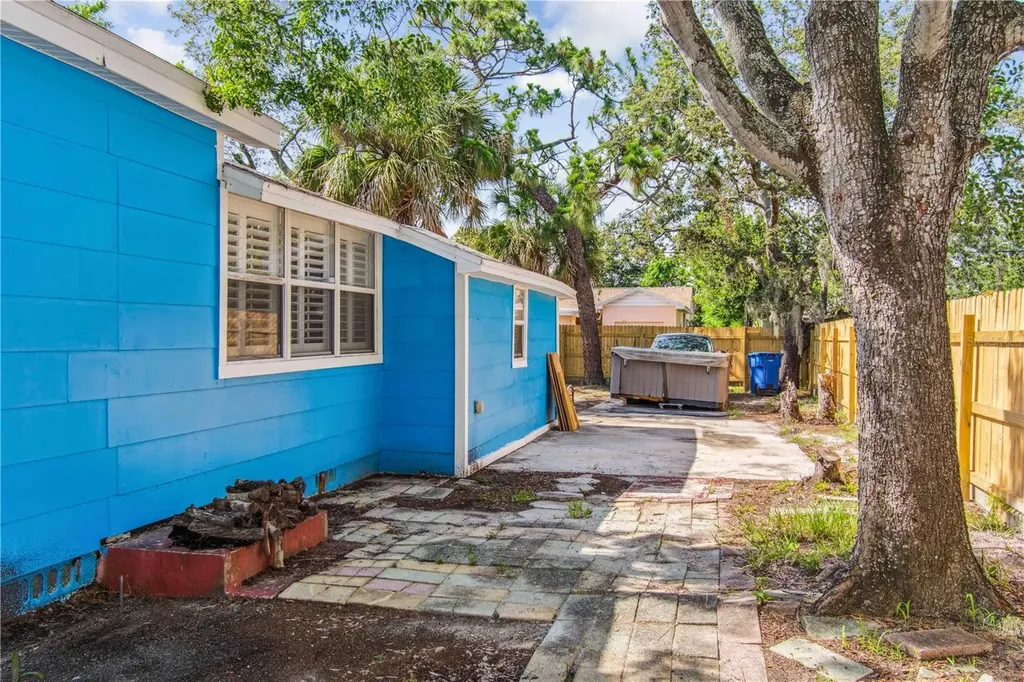 4411 3rd Avenue S St Petersburg FL 33711