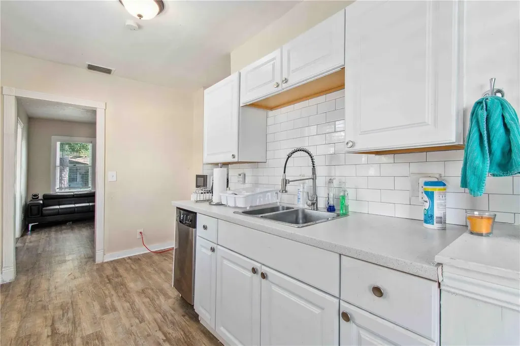 4411 3rd Avenue S St Petersburg FL 33711