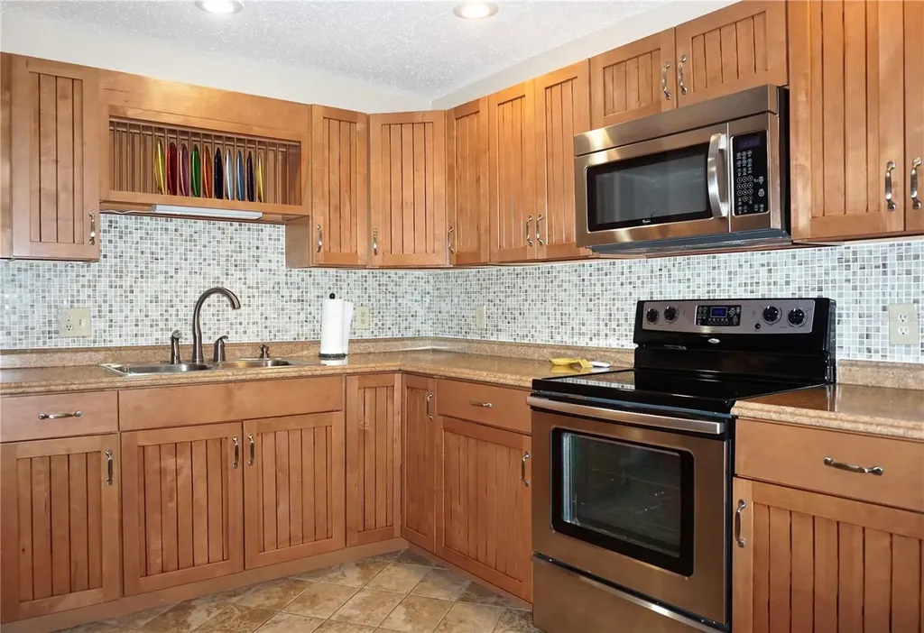 4334 Tahitian Gardens Circle Holiday FL 34691