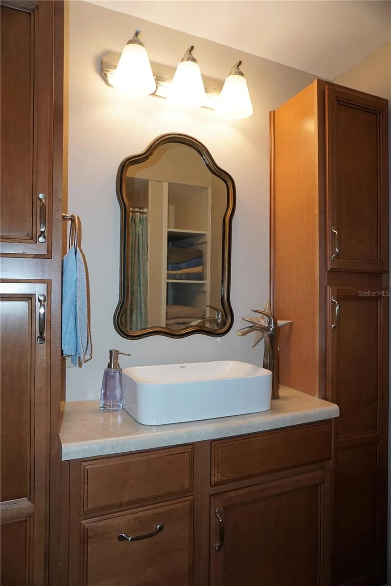 4334 Tahitian Gardens Circle Holiday FL 34691