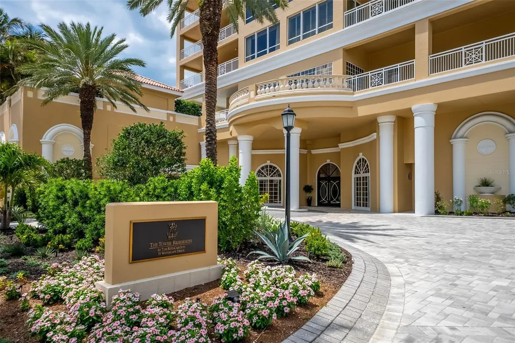 35 Watergate Drive Sarasota FL 34236
