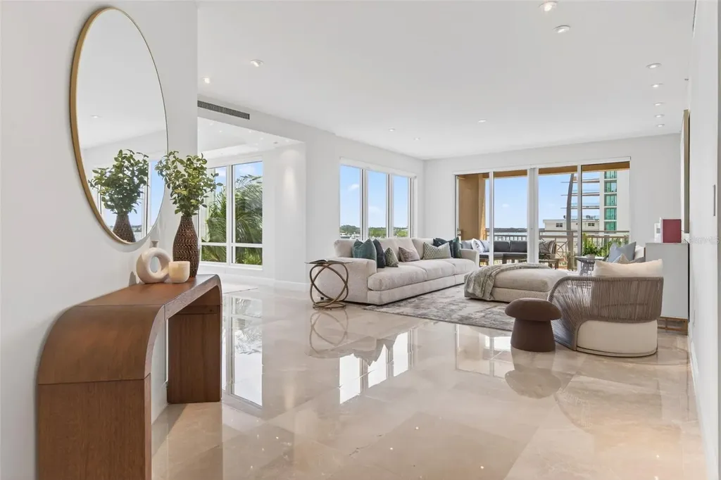 35 Watergate Drive Sarasota FL 34236