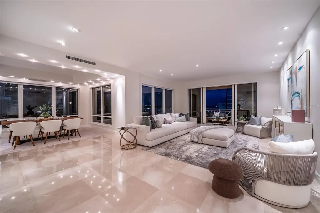 35 Watergate Drive Sarasota FL 34236