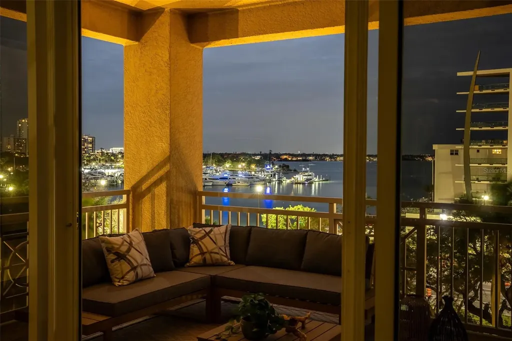 35 Watergate Drive Sarasota FL 34236