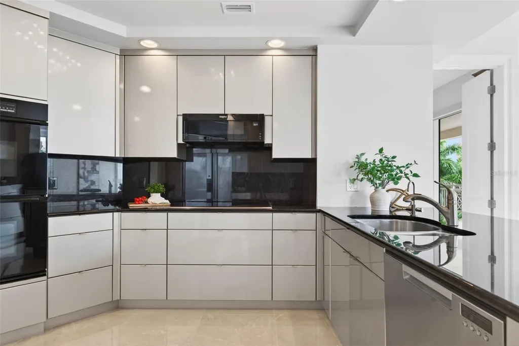 35 Watergate Drive Sarasota FL 34236