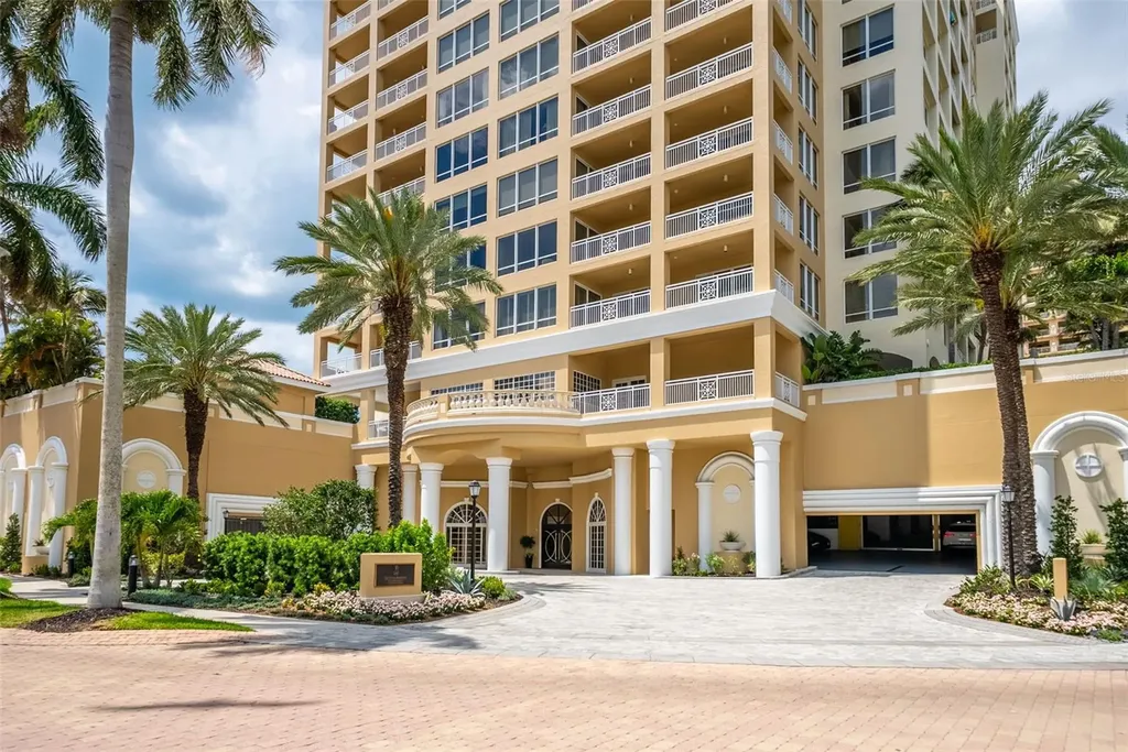 35 Watergate Drive Sarasota FL 34236