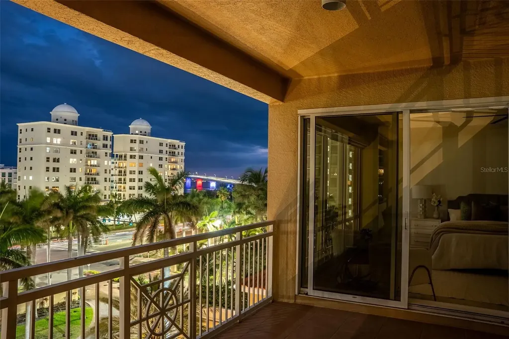 35 Watergate Drive Sarasota FL 34236
